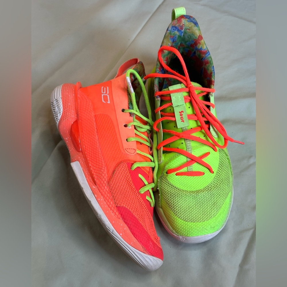Men’s Curry Sour Patch Mismatch Basketball Shoes Gem